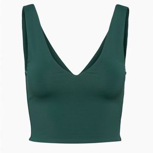 NWT🌟🌟 ARITZIA BABATON tank